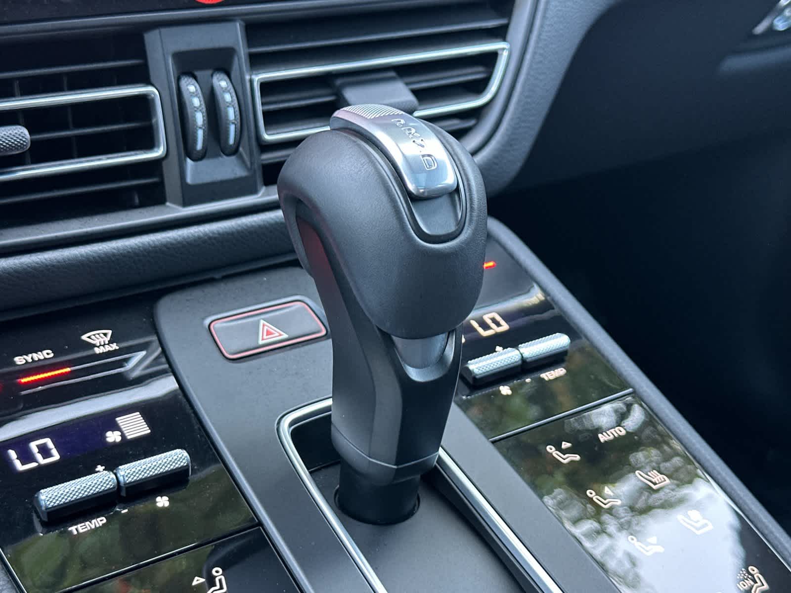 Thumbnail: 2026 Porsche Macan - 24