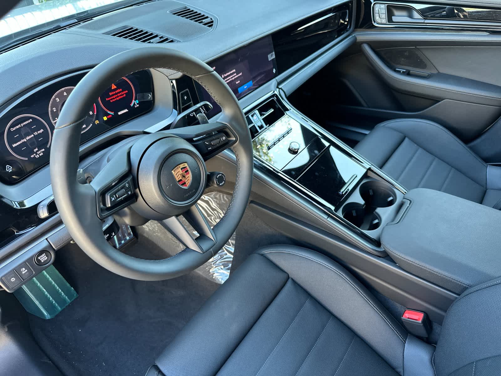 Thumbnail: 2026 Porsche Panamera - 4