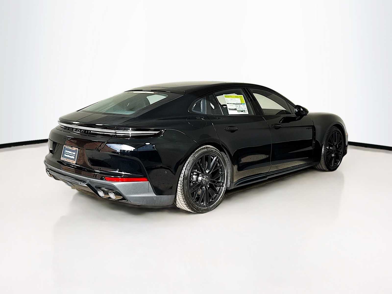 Thumbnail: 2026 Porsche Panamera - 9