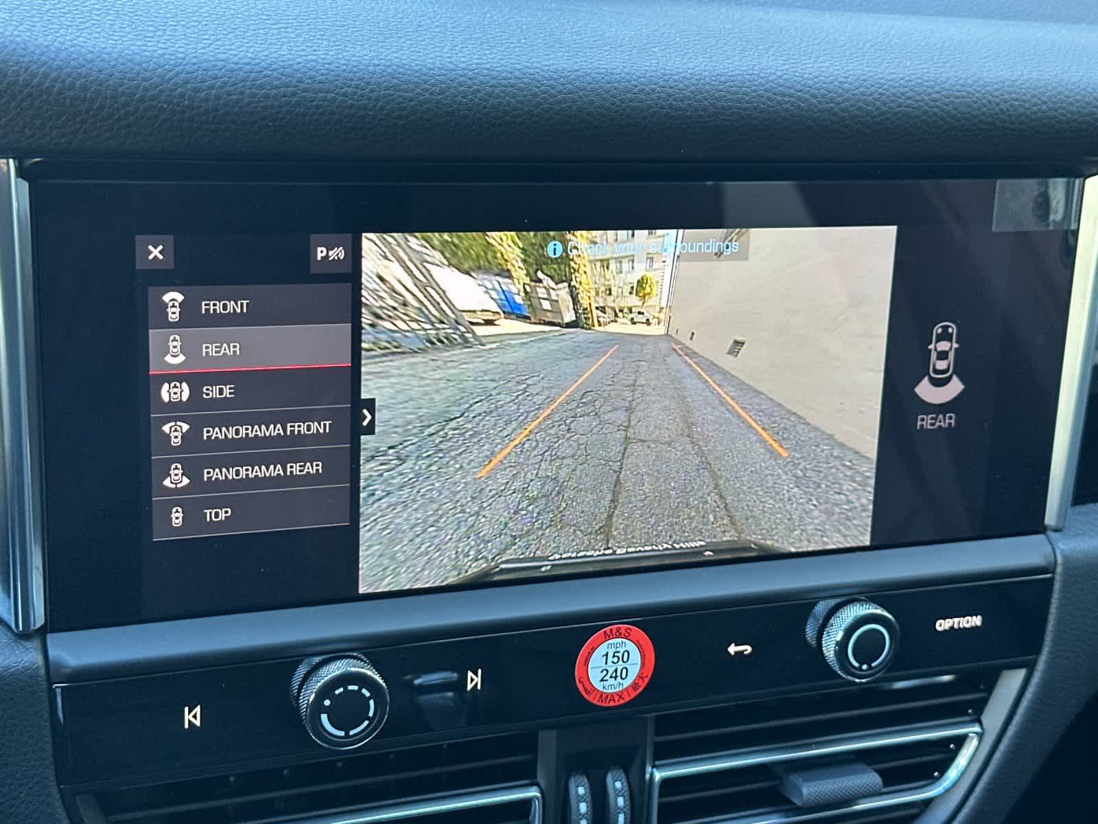 Thumbnail: 2026 Porsche Macan - 23