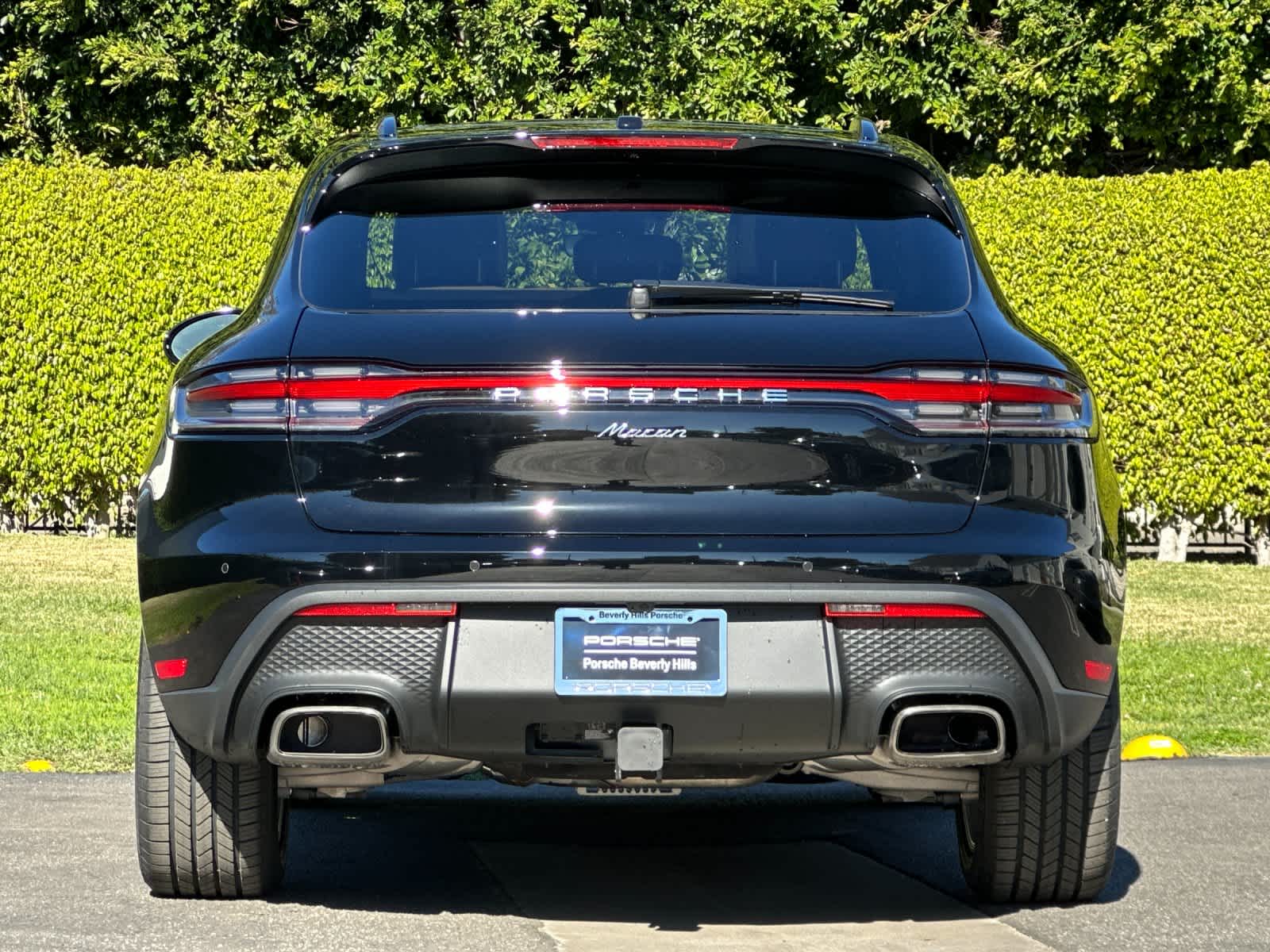 Thumbnail: 2026 Porsche Macan - 7