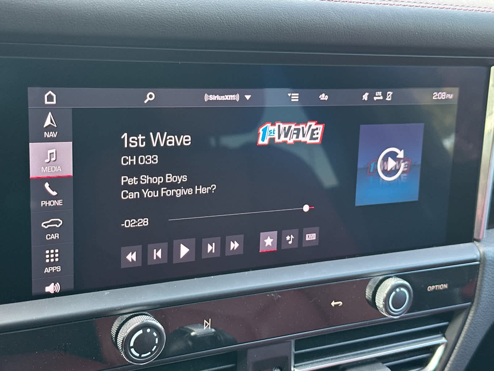 Thumbnail: 2025 Porsche Macan - 21