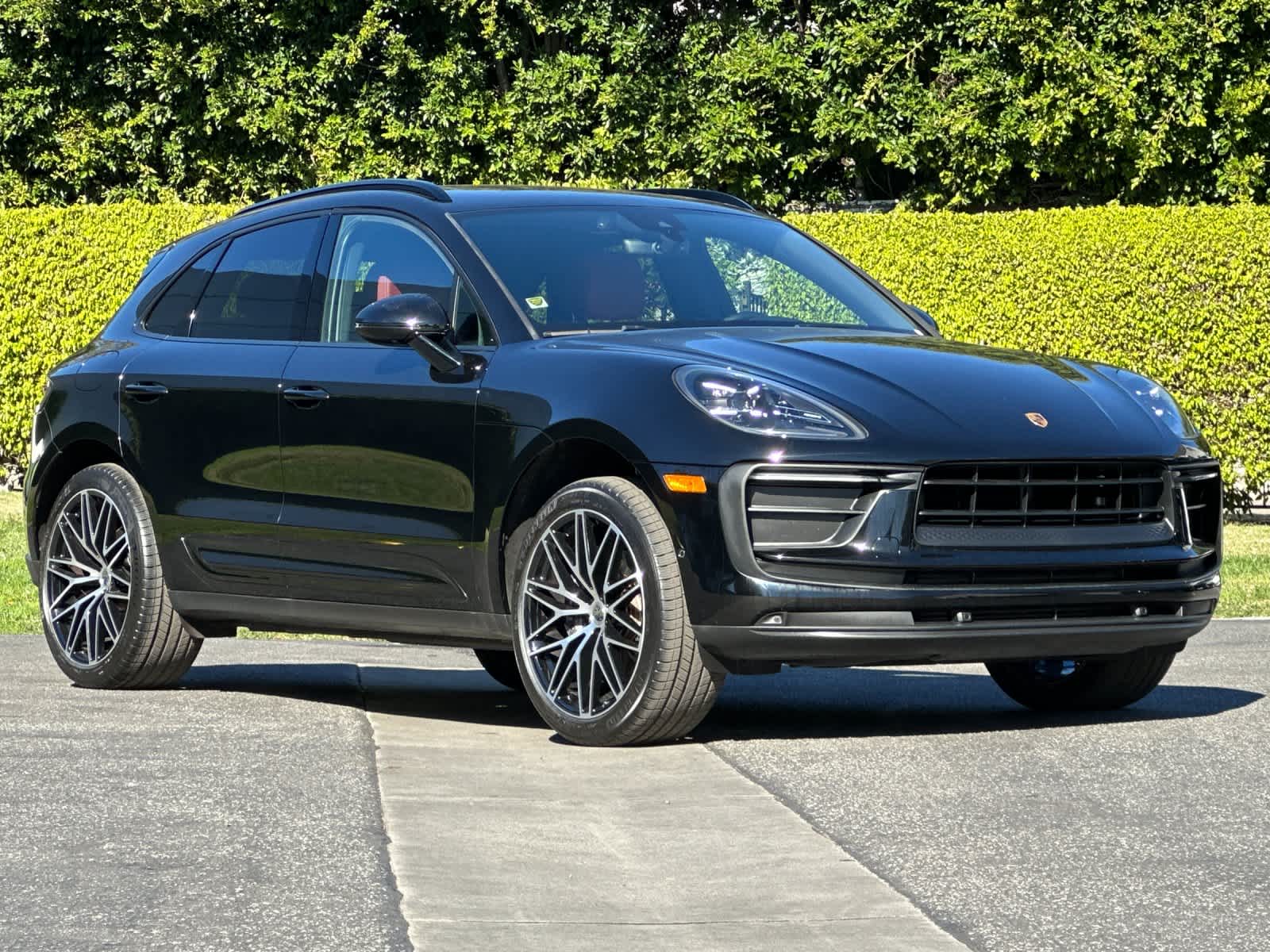 Thumbnail: 2022 Porsche Macan - 10