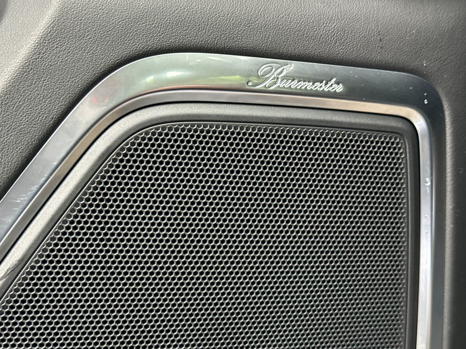 Thumbnail: 2025 Porsche Macan - 18