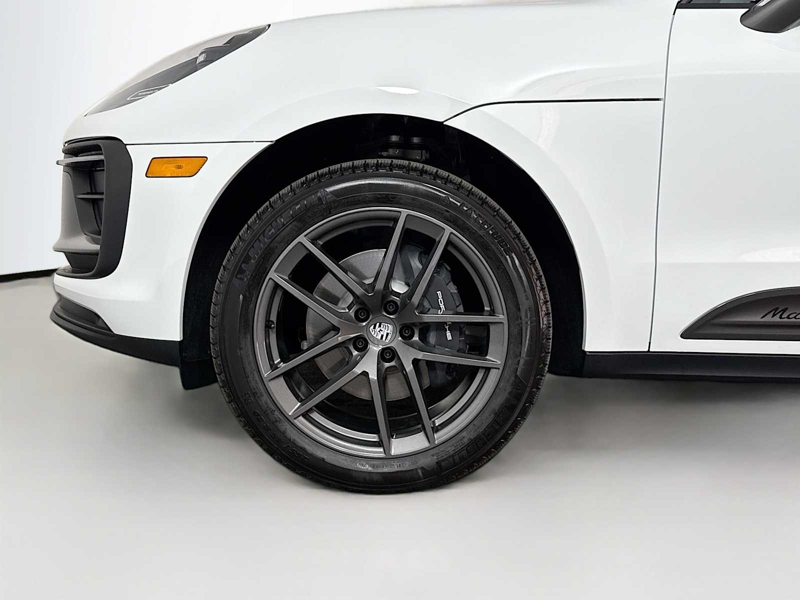 Thumbnail: 2026 Porsche Macan - 24