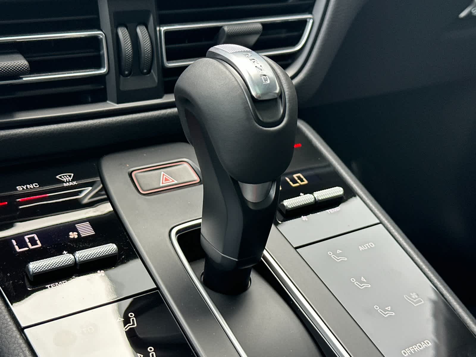 Thumbnail: 2026 Porsche Macan - 25