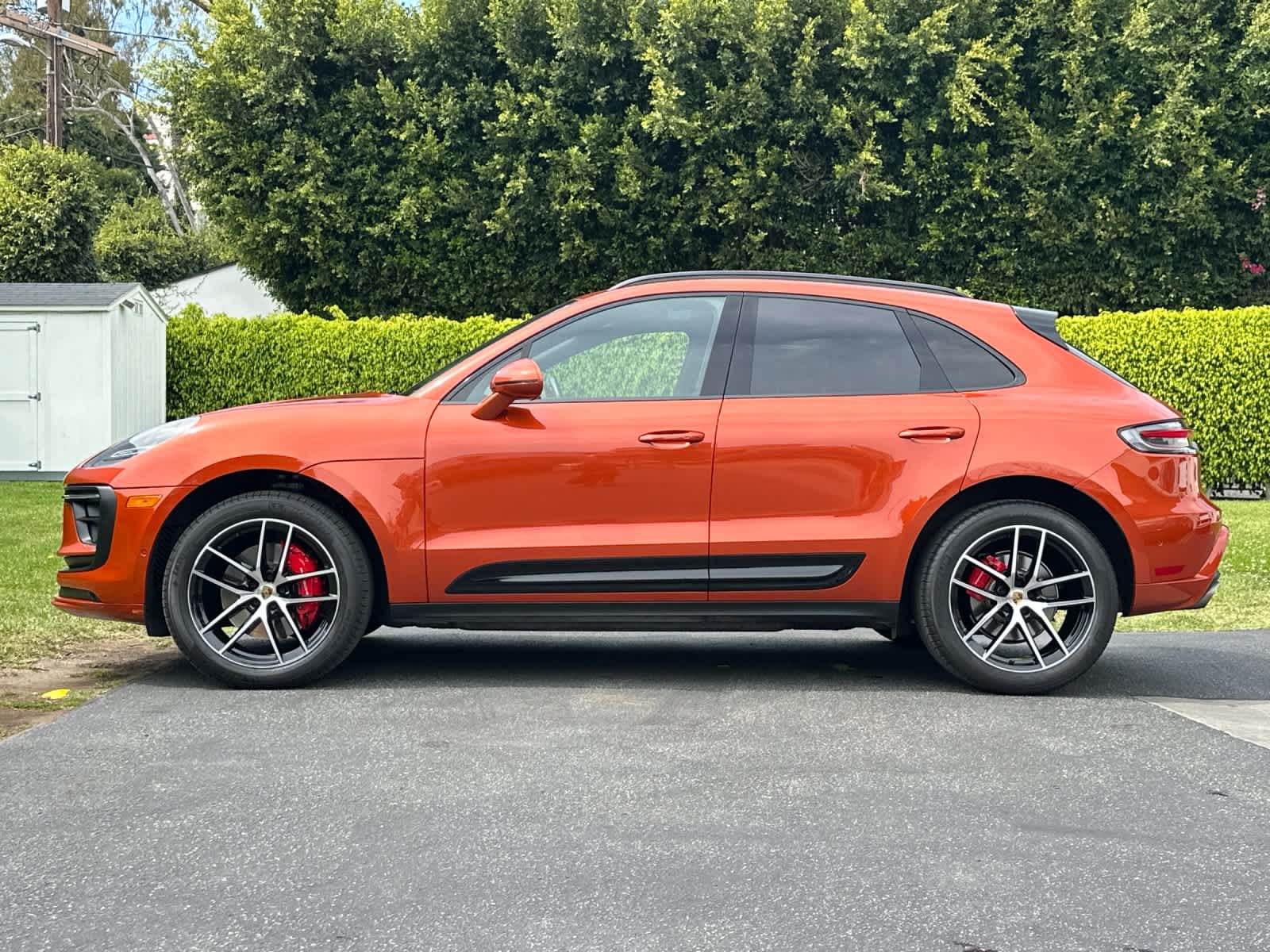 Thumbnail: 2022 Porsche Macan - 2