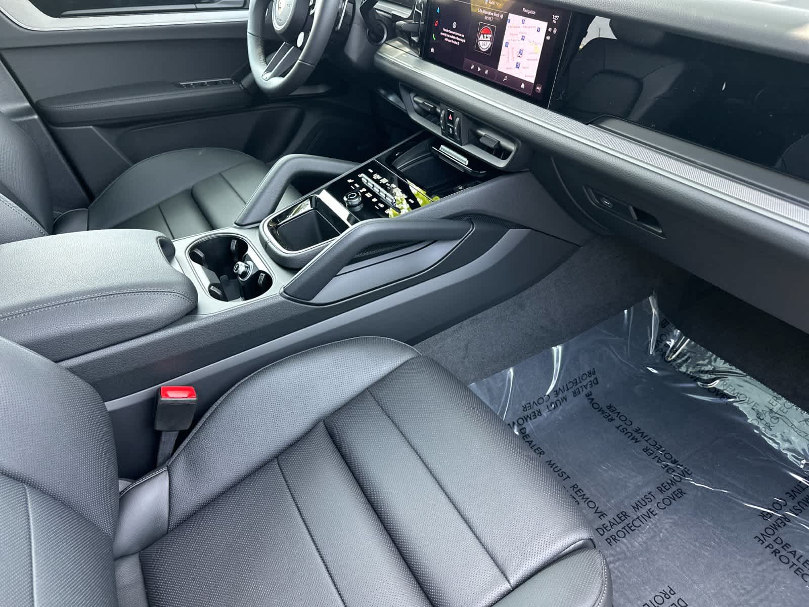 Thumbnail: 2026 Porsche Cayenne - 17