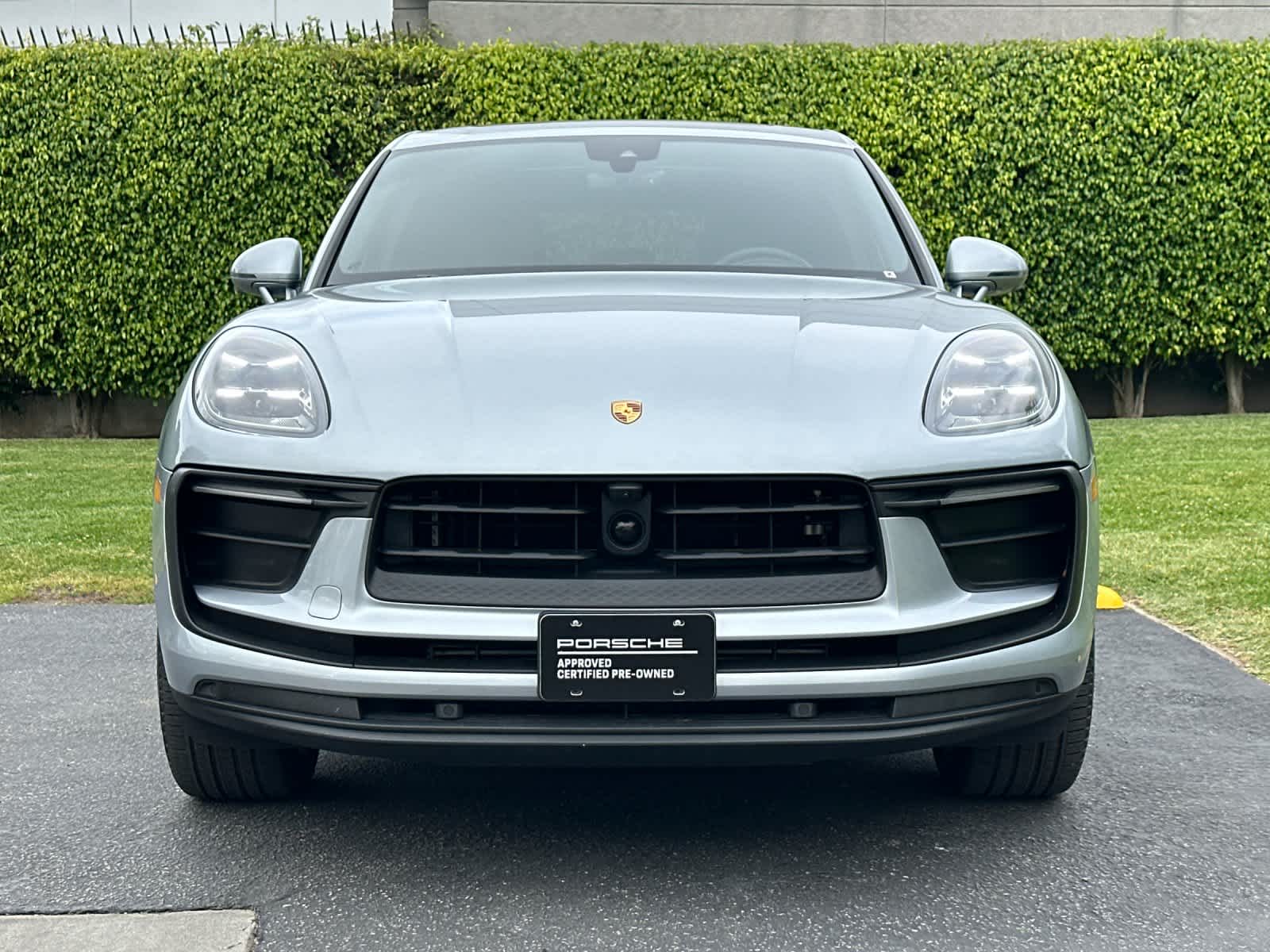 Thumbnail: 2025 Porsche Macan - 11