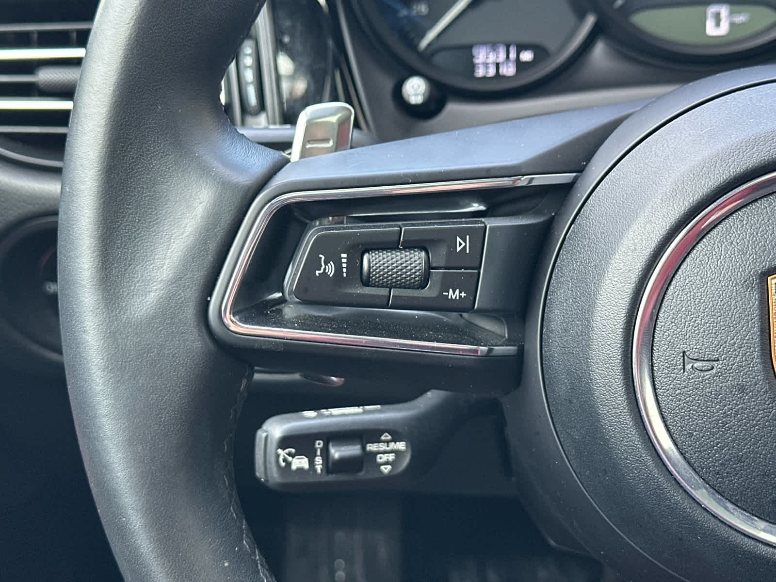 Thumbnail: 2025 Porsche Macan - 27