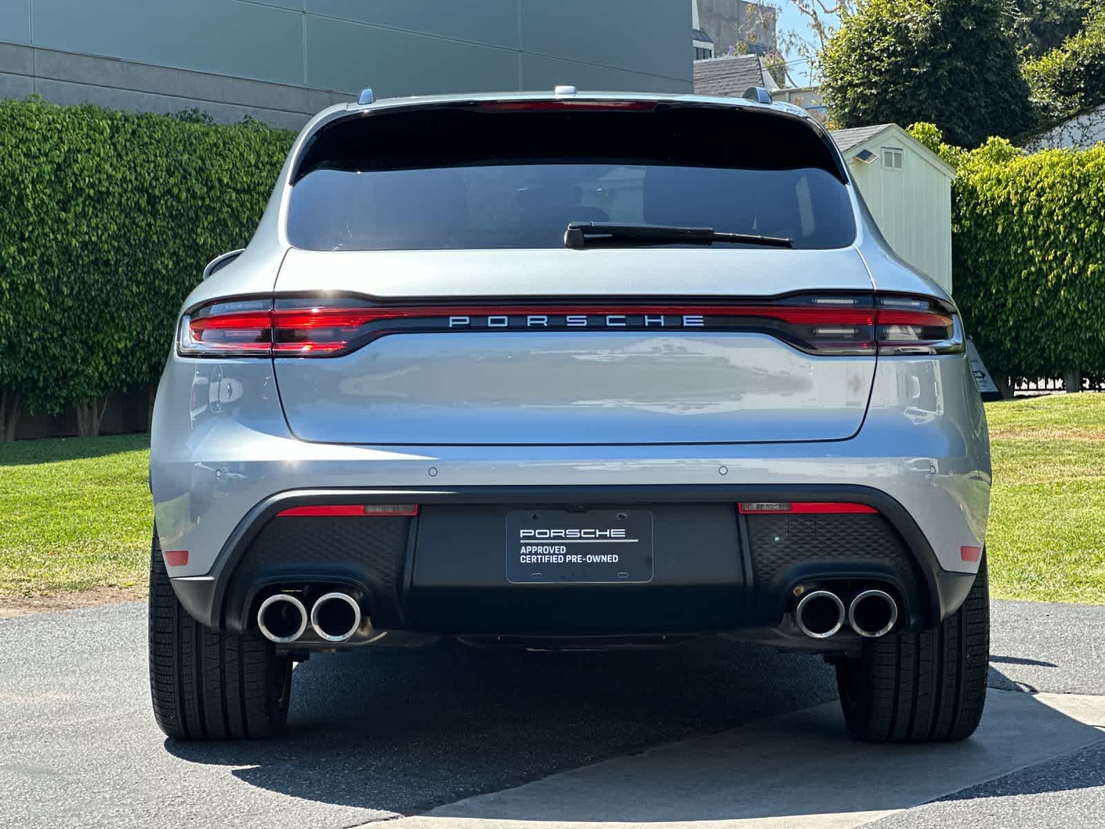 Thumbnail: 2026 Porsche Macan - 7