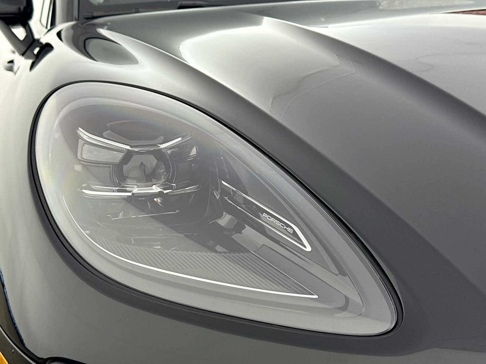 Thumbnail: 2025 Porsche Macan - 28