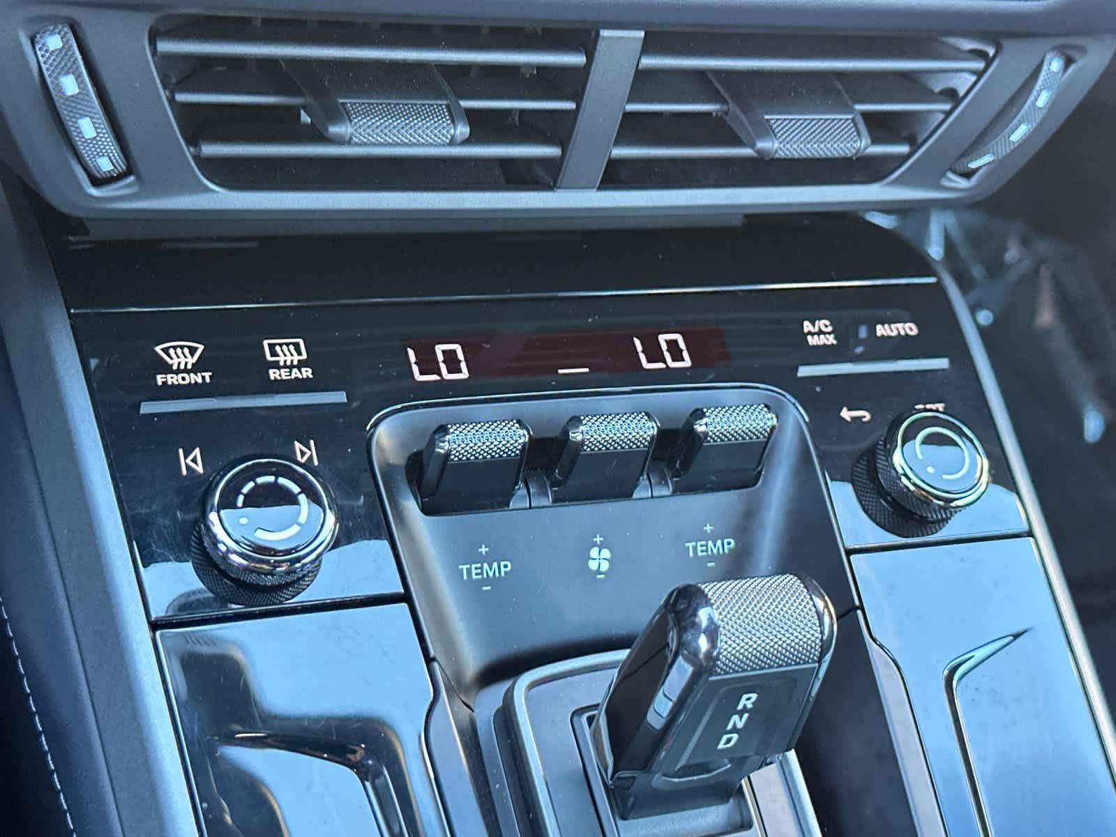 Thumbnail: 2025 Porsche 911 - 19