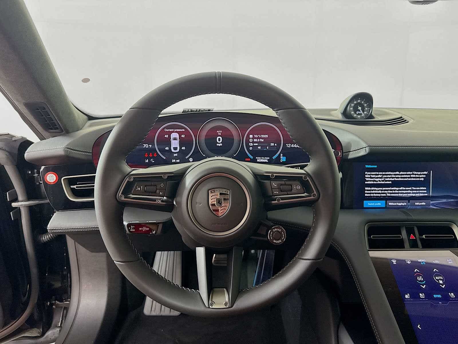 Thumbnail: 2026 Porsche Taycan - 12