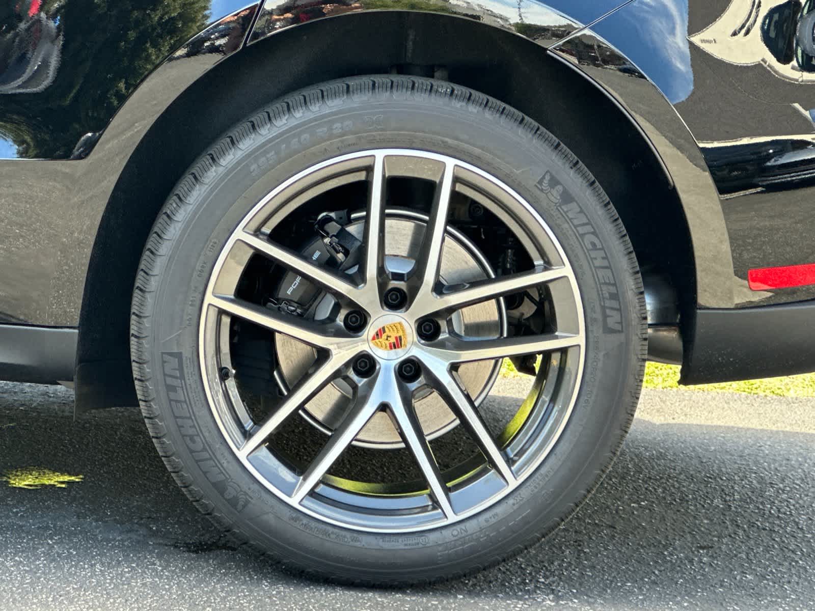 Thumbnail: 2026 Porsche Macan - 31