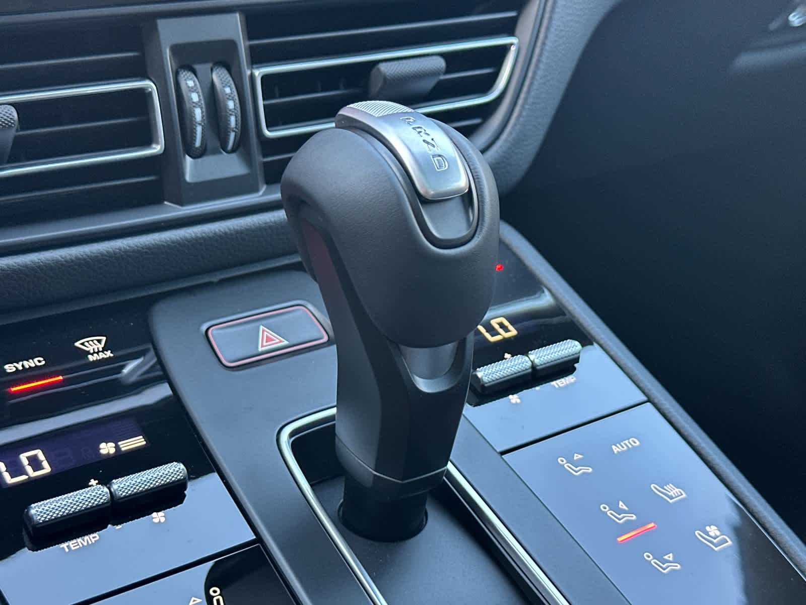 Thumbnail: 2026 Porsche Macan - 24