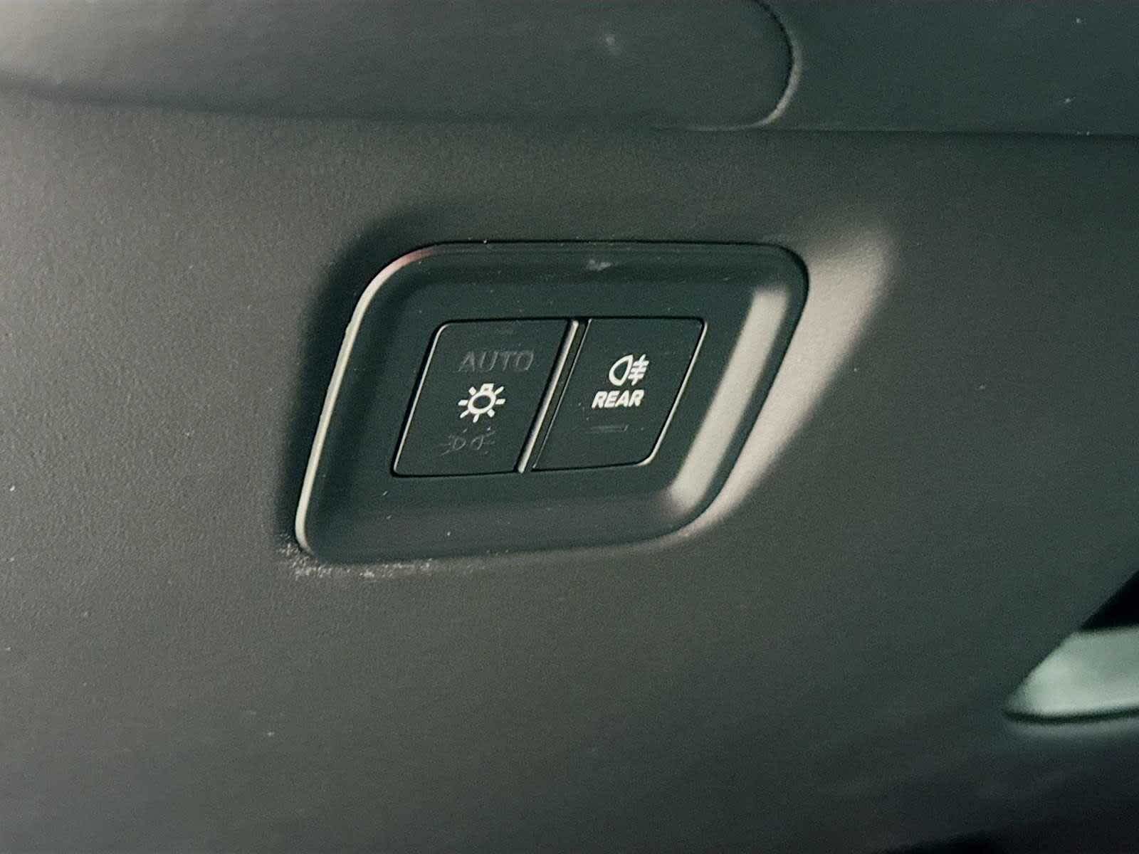 Thumbnail: 2026 Porsche Cayenne - 11