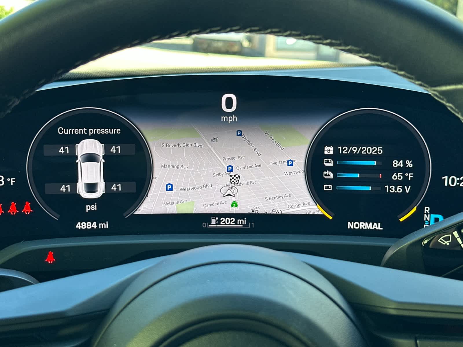 Thumbnail: 2024 Porsche Taycan - 29