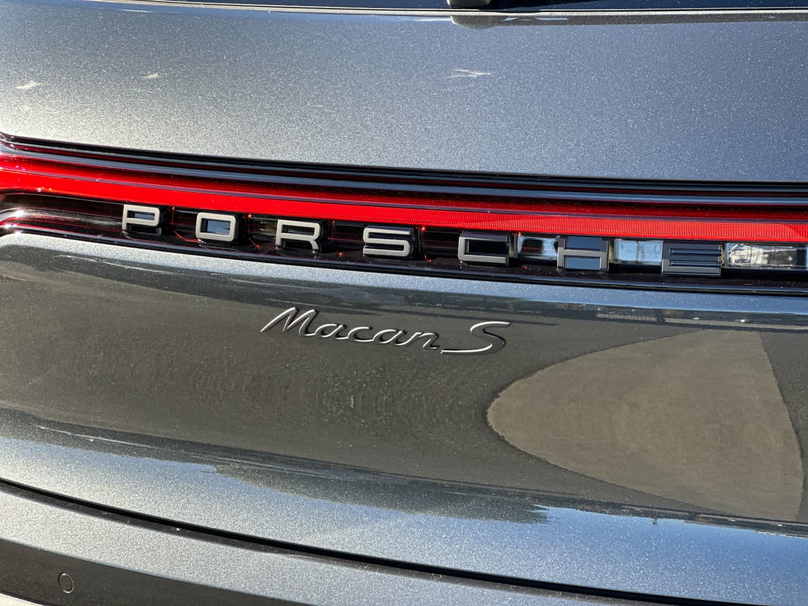 Thumbnail: 2026 Porsche Macan - 32