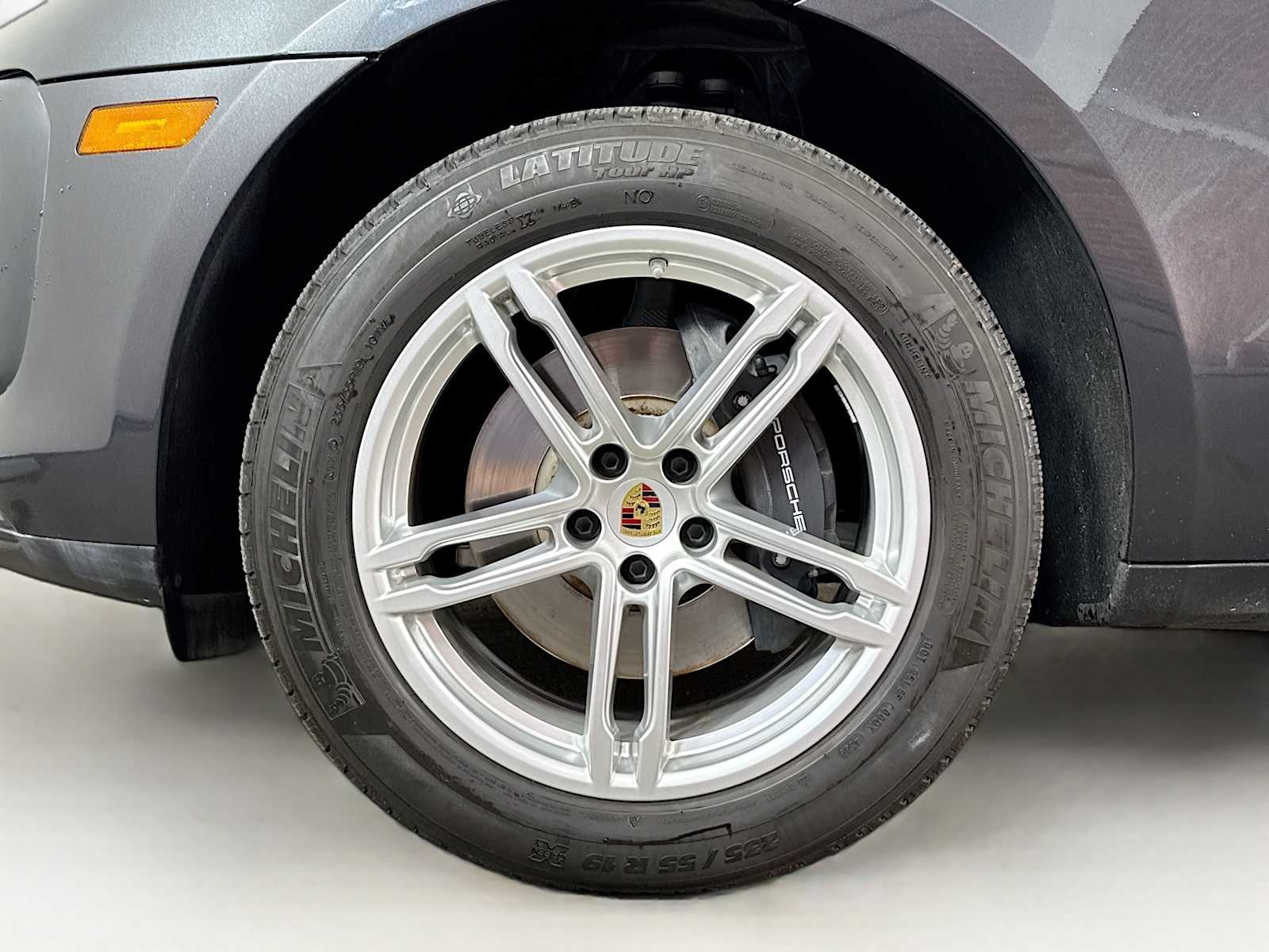 Thumbnail: 2023 Porsche Macan - 26