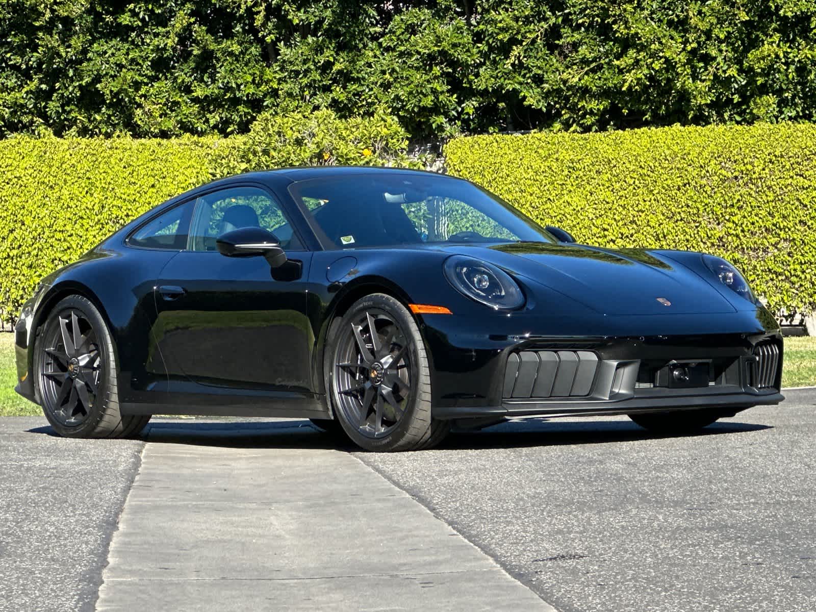 Thumbnail: 2026 Porsche 911 - 9