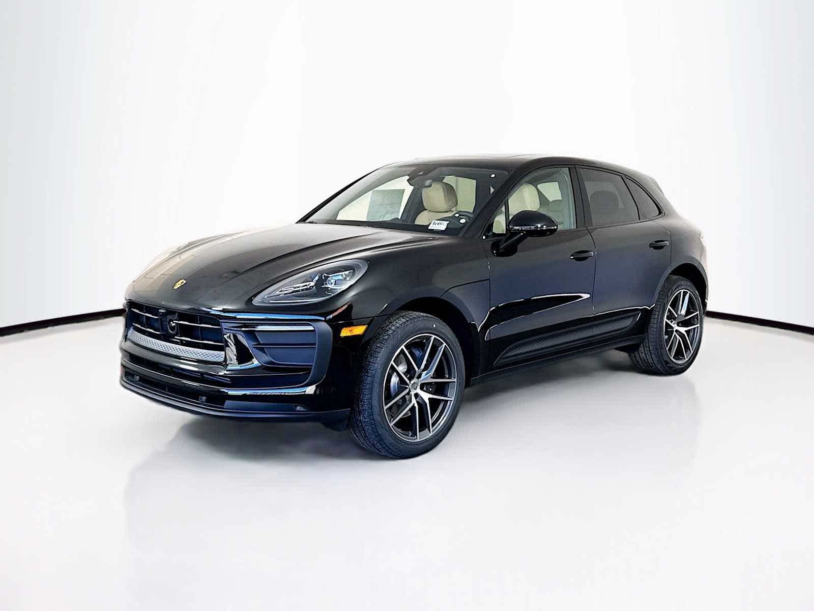 Thumbnail: 2026 Porsche Macan - 1