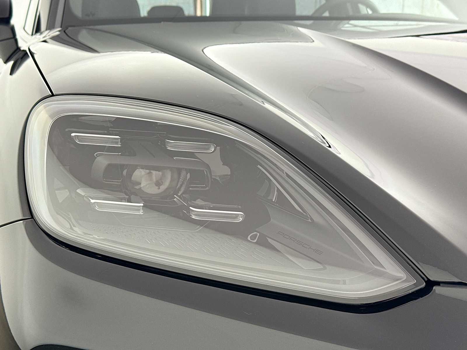 Thumbnail: 2025 Porsche Cayenne - 28