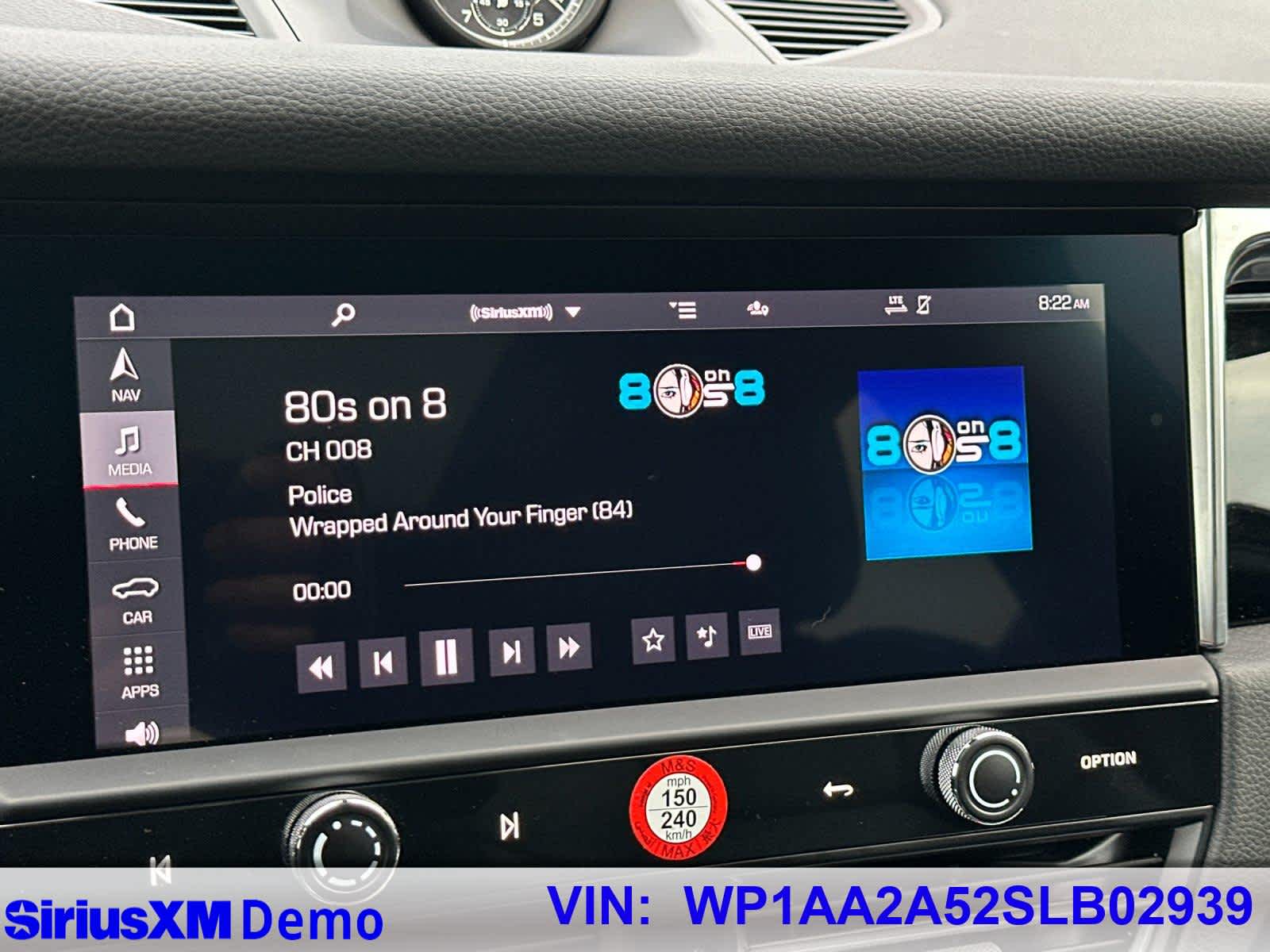 Thumbnail: 2025 Porsche Macan - 32