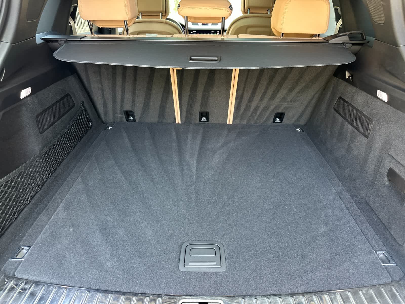 Thumbnail: 2023 Porsche Cayenne - 16