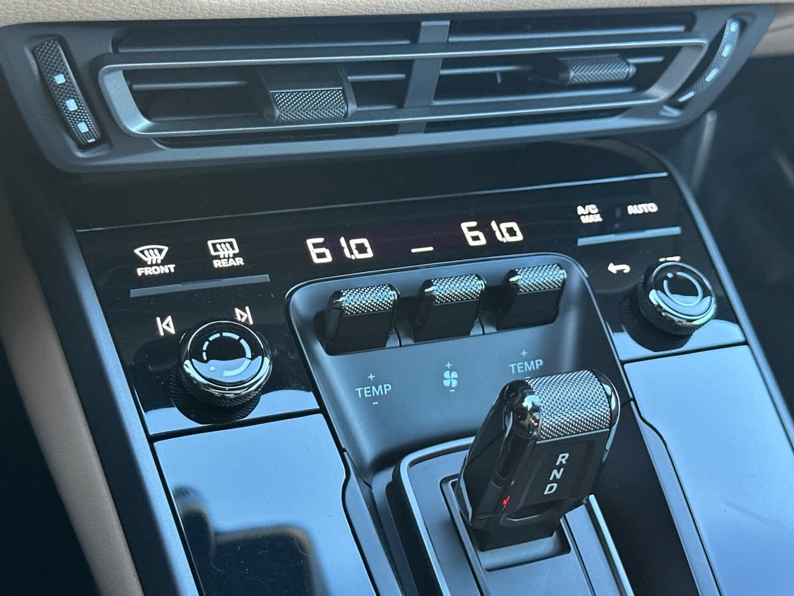 Thumbnail: 2024 Porsche 911 - 20