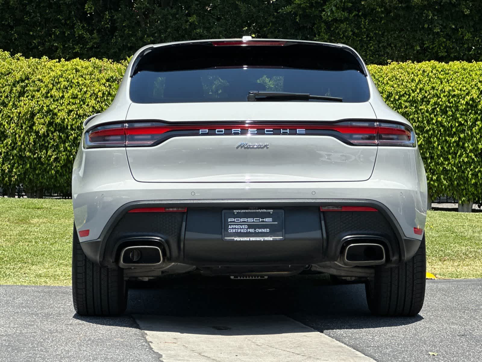Thumbnail: 2025 Porsche Macan - 7