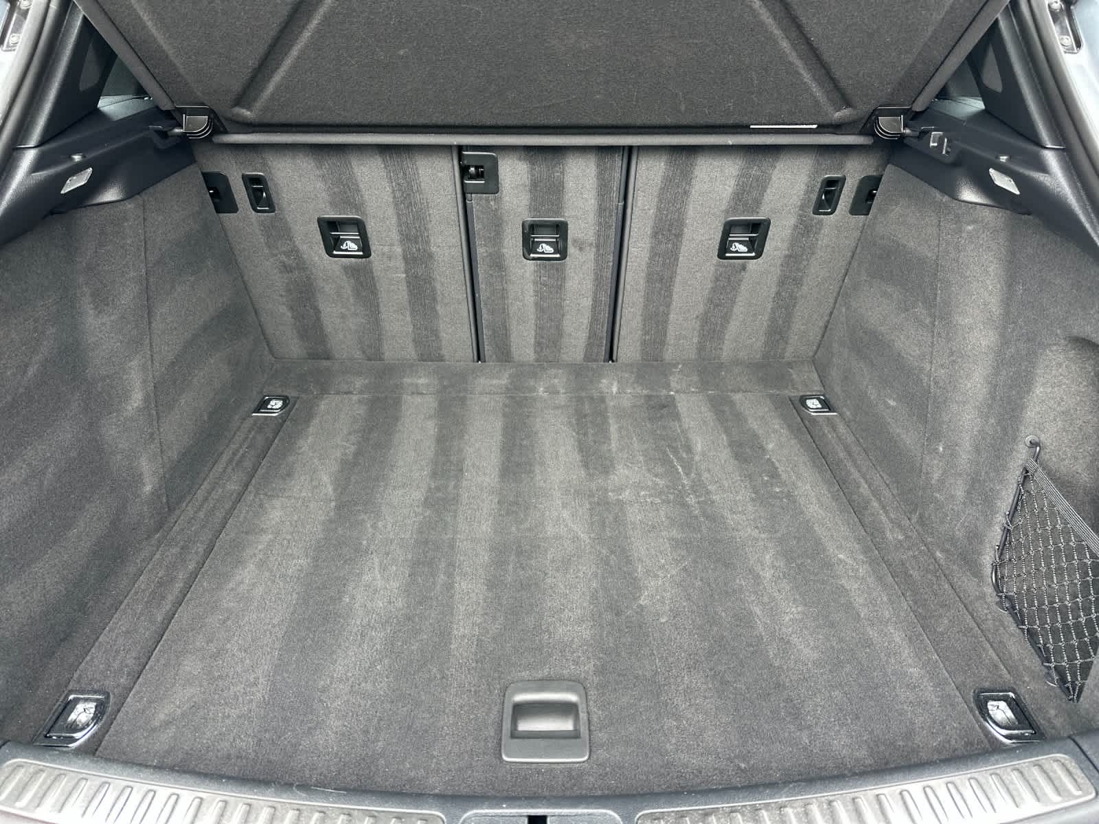 Thumbnail: 2023 Porsche Macan - 17