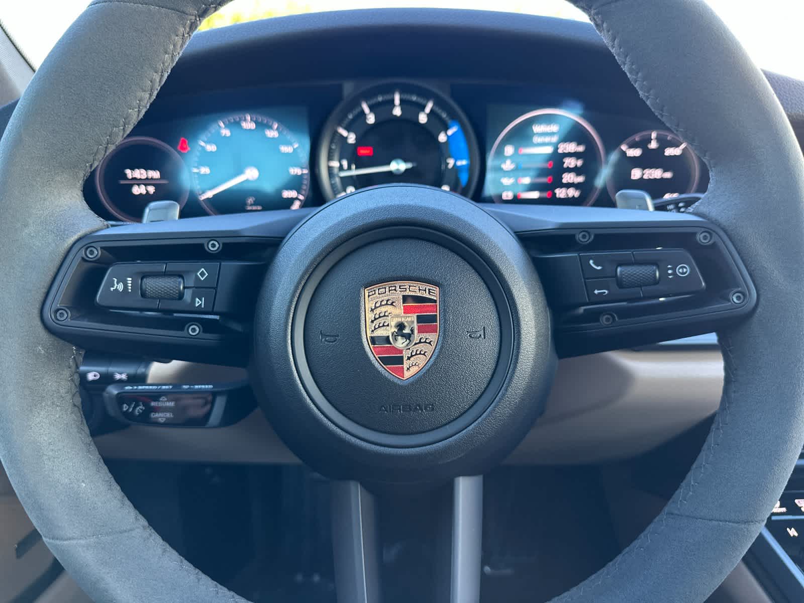 Thumbnail: 2024 Porsche 911 - 22