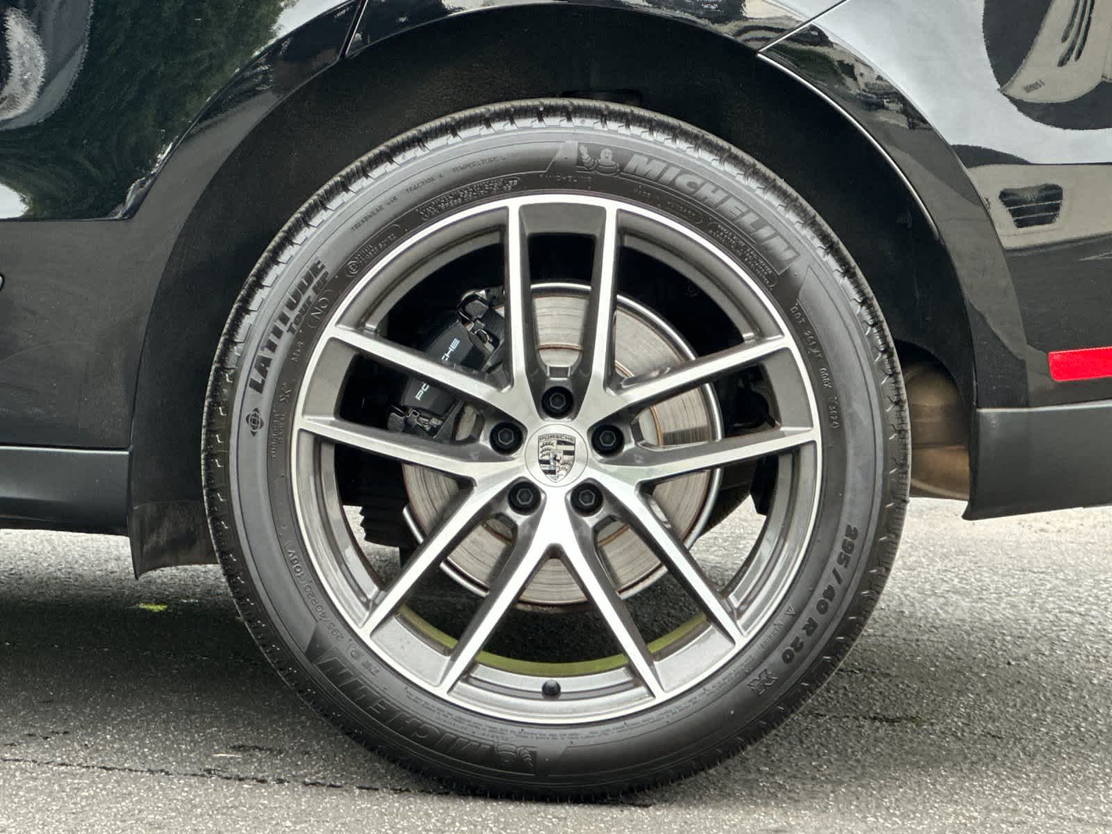 Thumbnail: 2025 Porsche Macan - 30