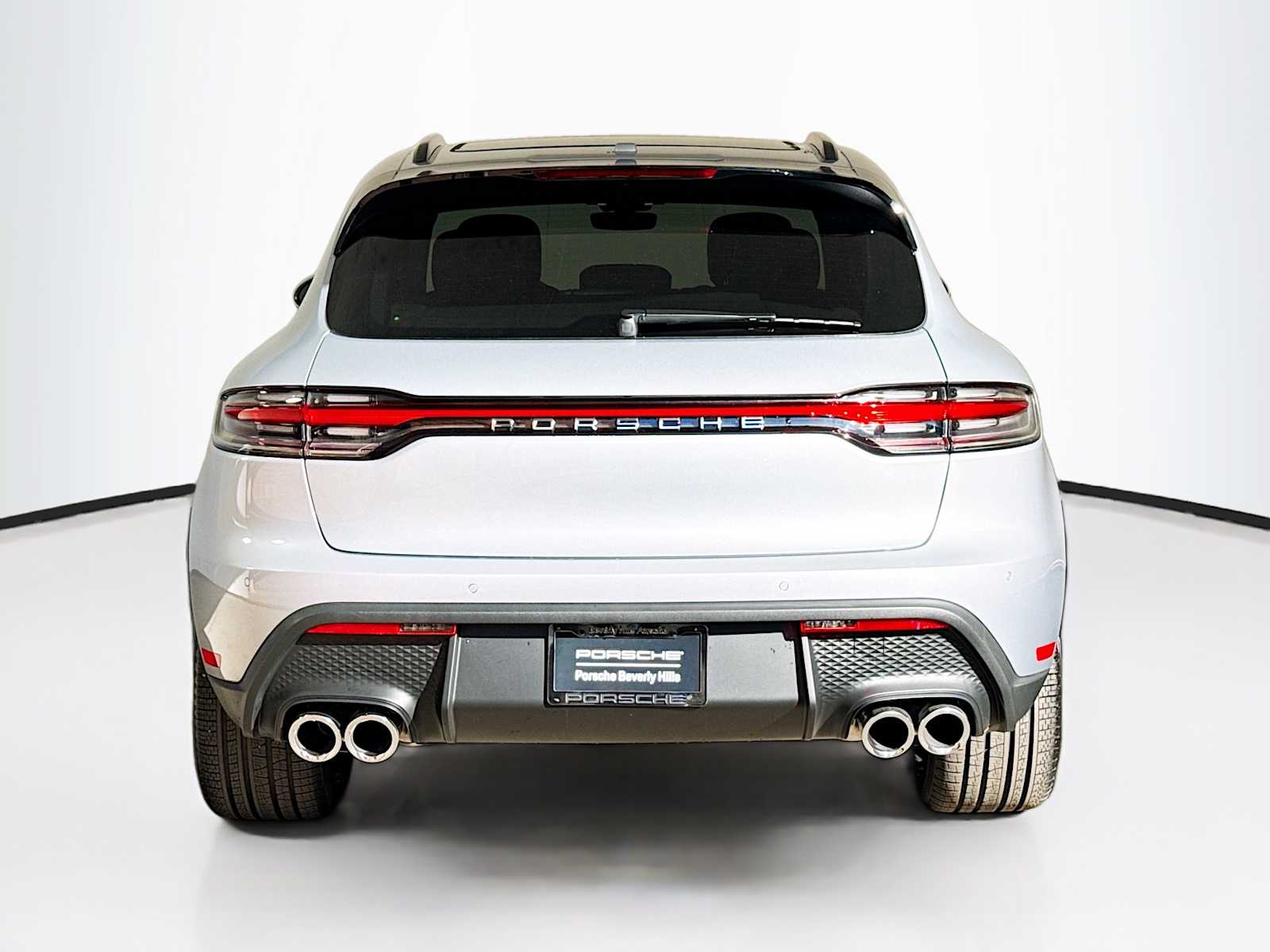 Thumbnail: 2026 Porsche Macan - 10