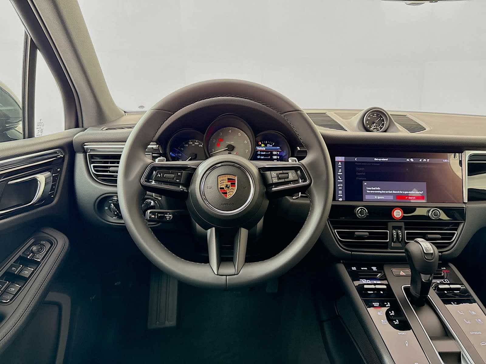 Thumbnail: 2026 Porsche Macan - 18