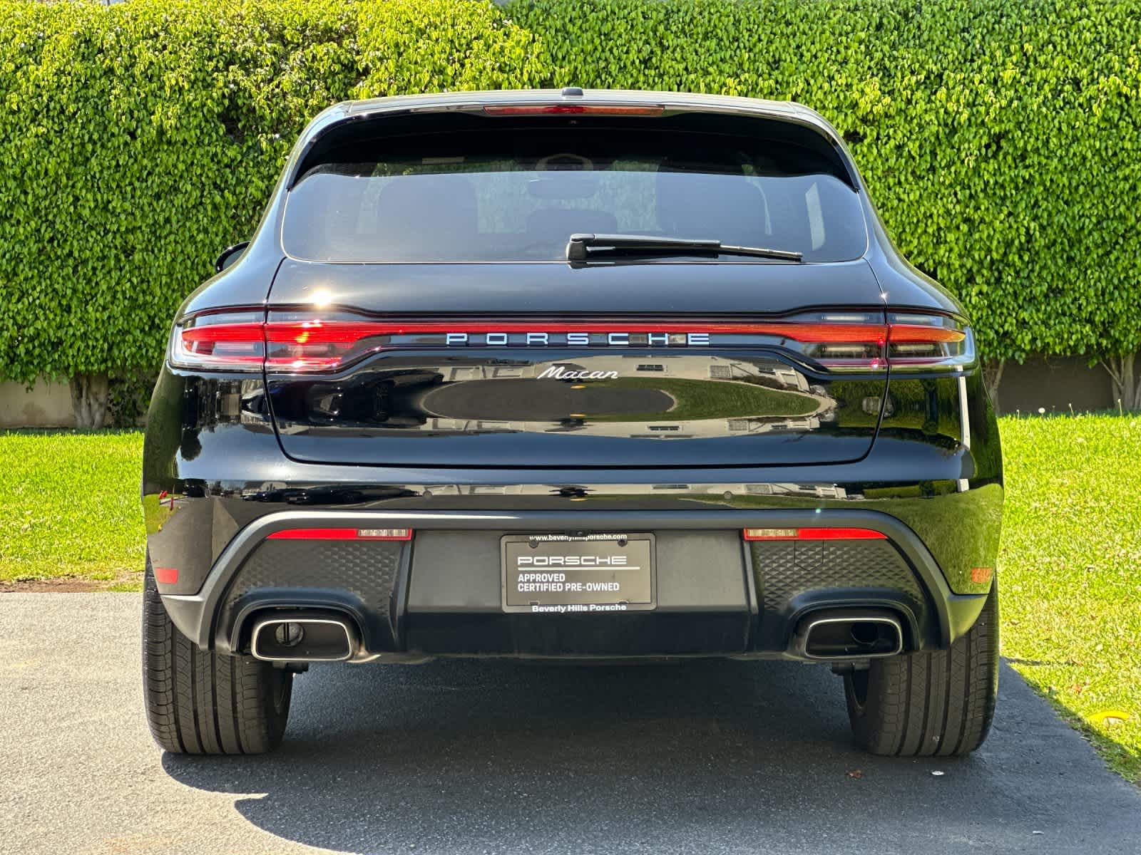 Thumbnail: 2025 Porsche Macan - 7
