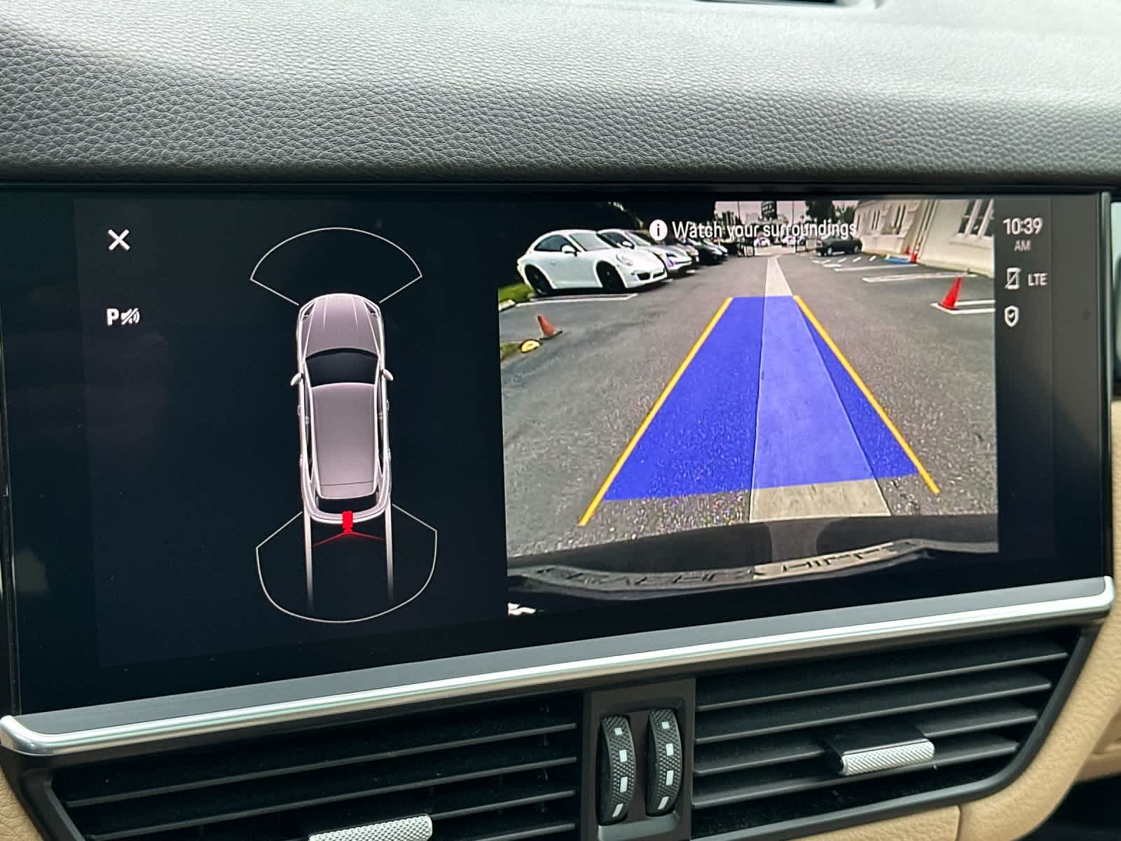 Thumbnail: 2023 Porsche Cayenne - 23