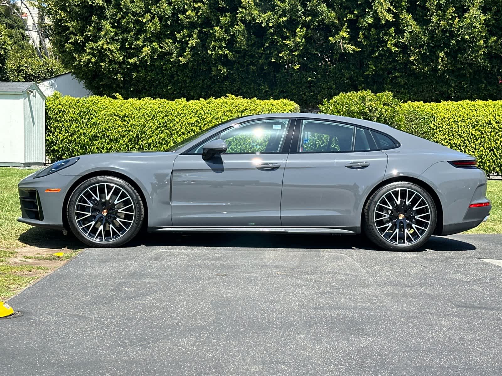 Thumbnail: 2026 Porsche Panamera - 2