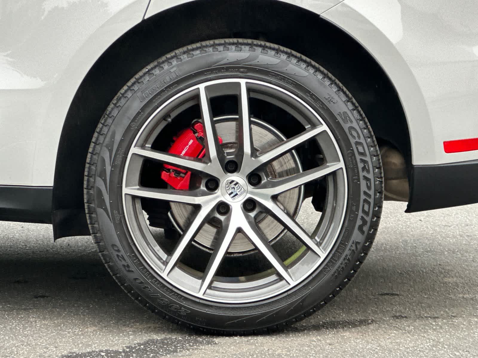 Thumbnail: 2025 Porsche Macan - 30