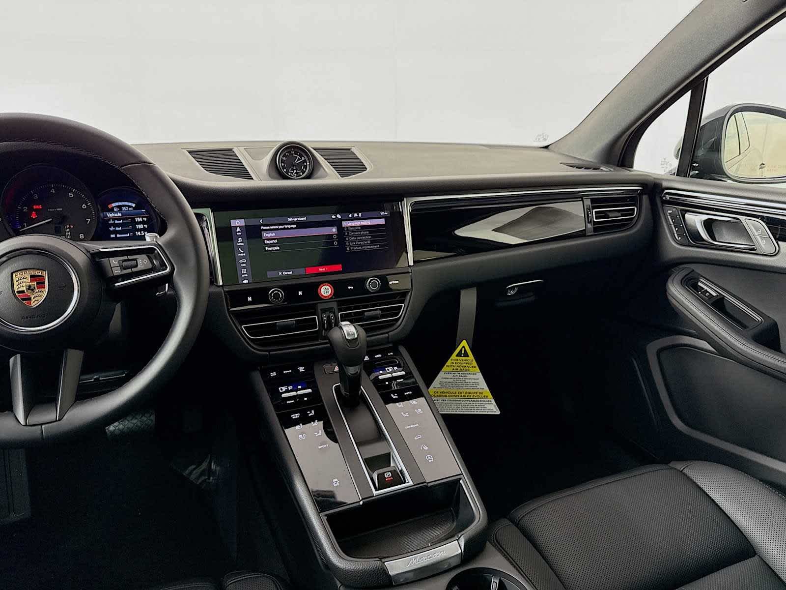 Thumbnail: 2026 Porsche Macan - 19