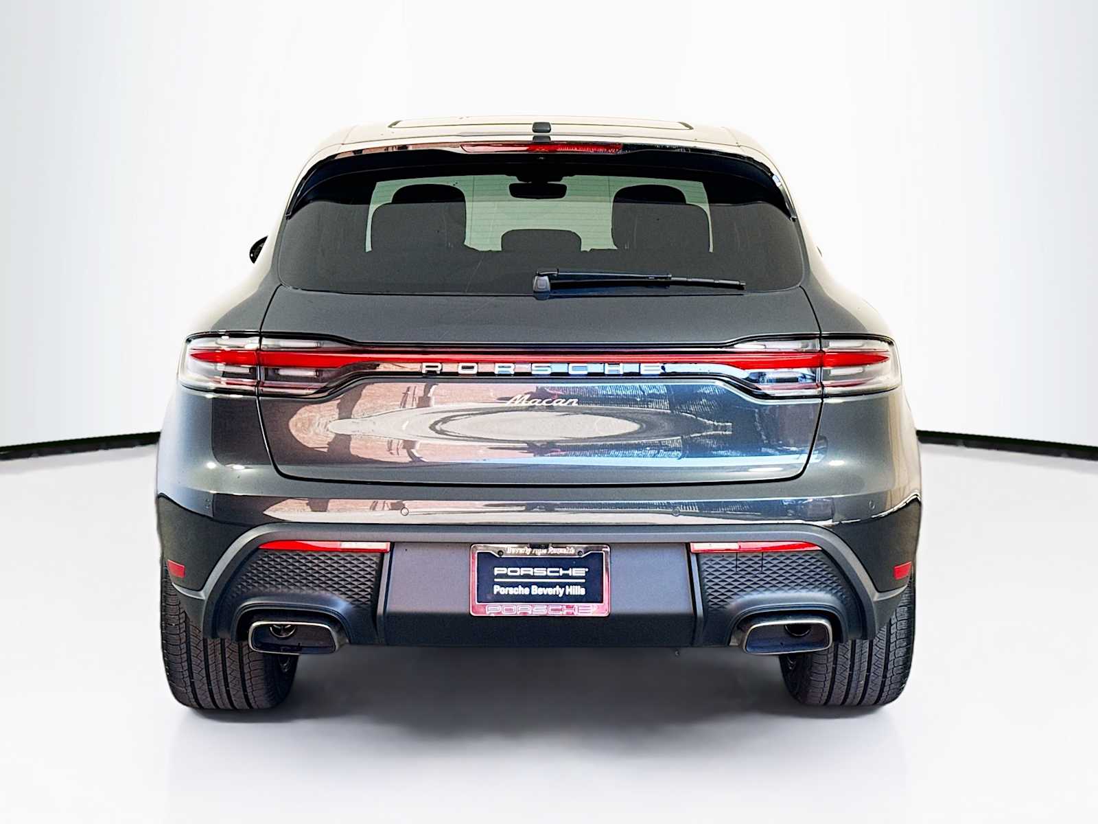 Thumbnail: 2026 Porsche Macan - 10