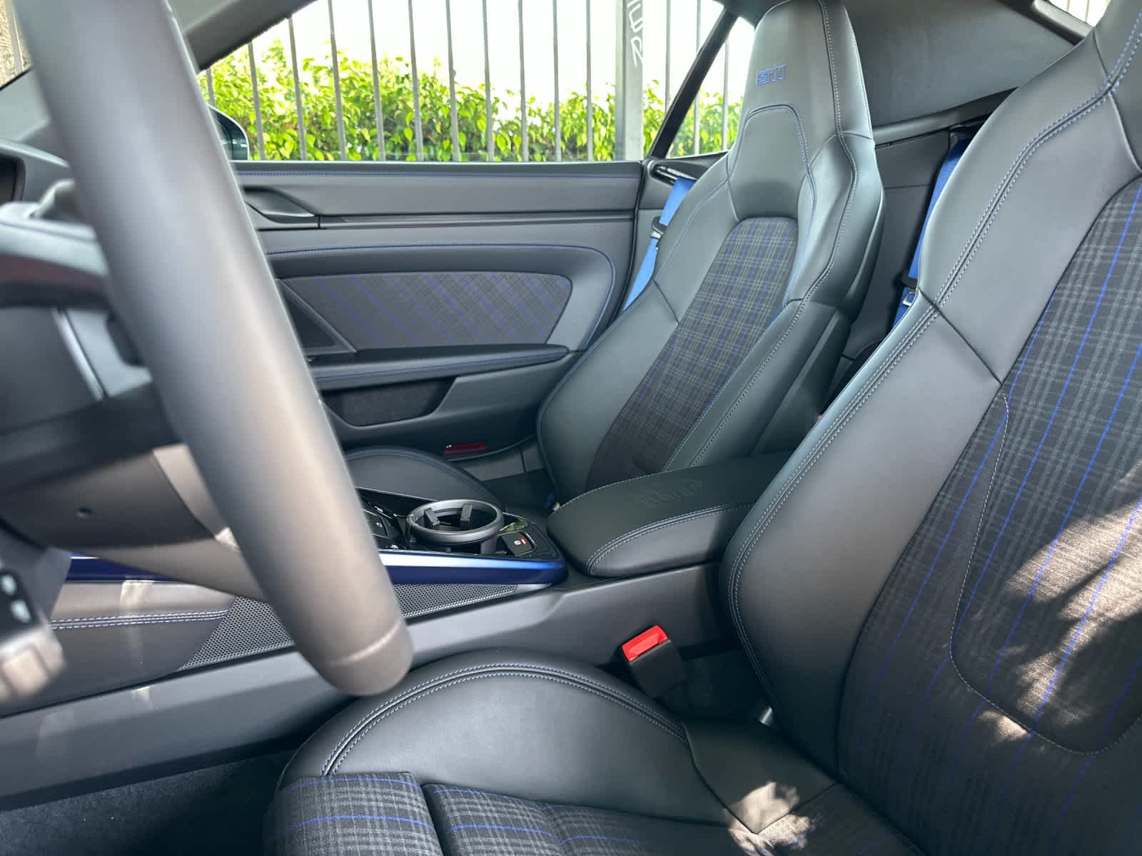 Thumbnail: 2026 Porsche 911 - 5