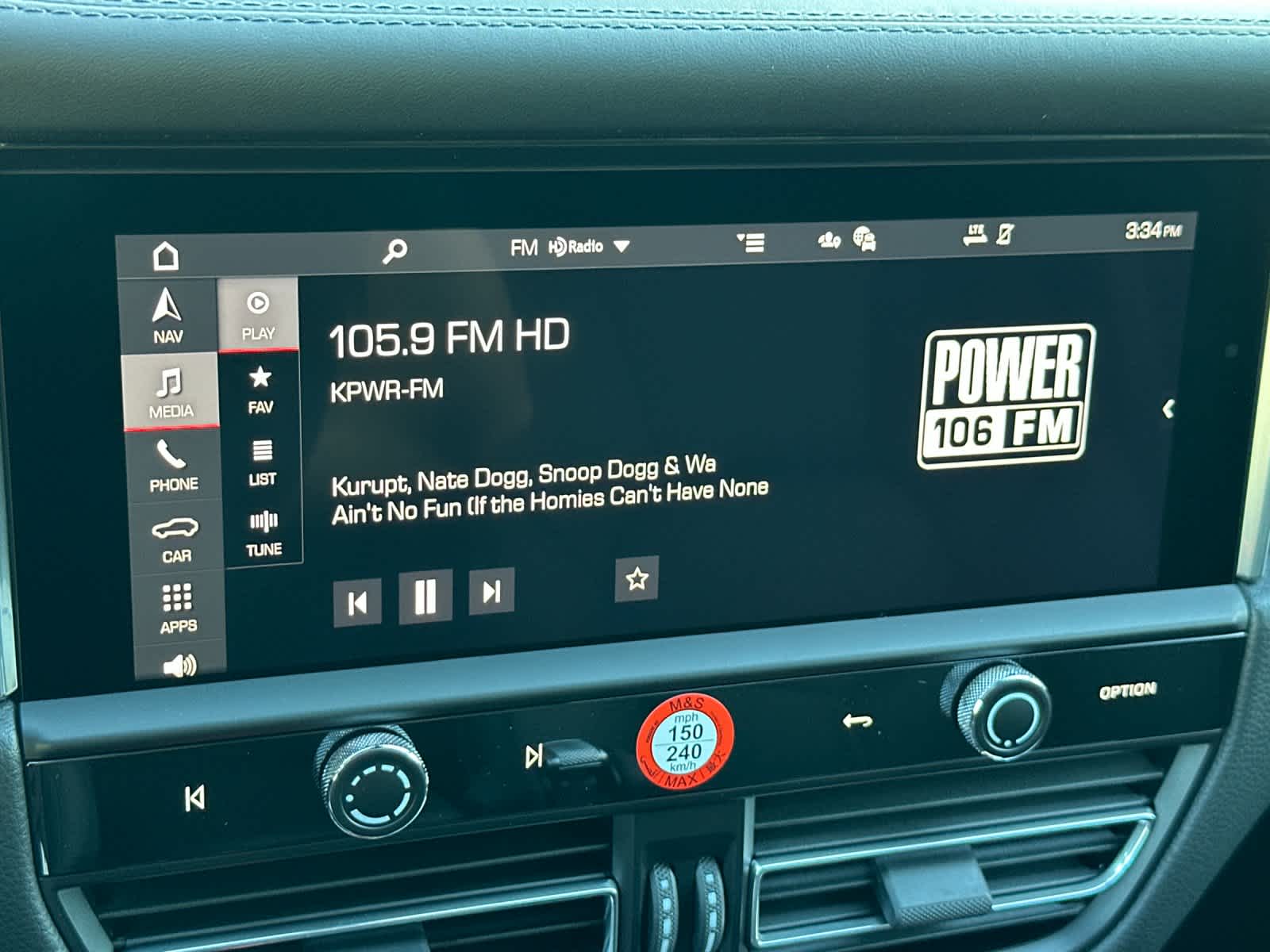 Thumbnail: 2026 Porsche Macan - 21