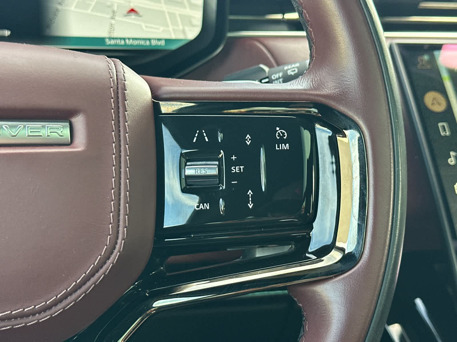 Thumbnail: 2023 Land Rover Range Rover Sport - 29