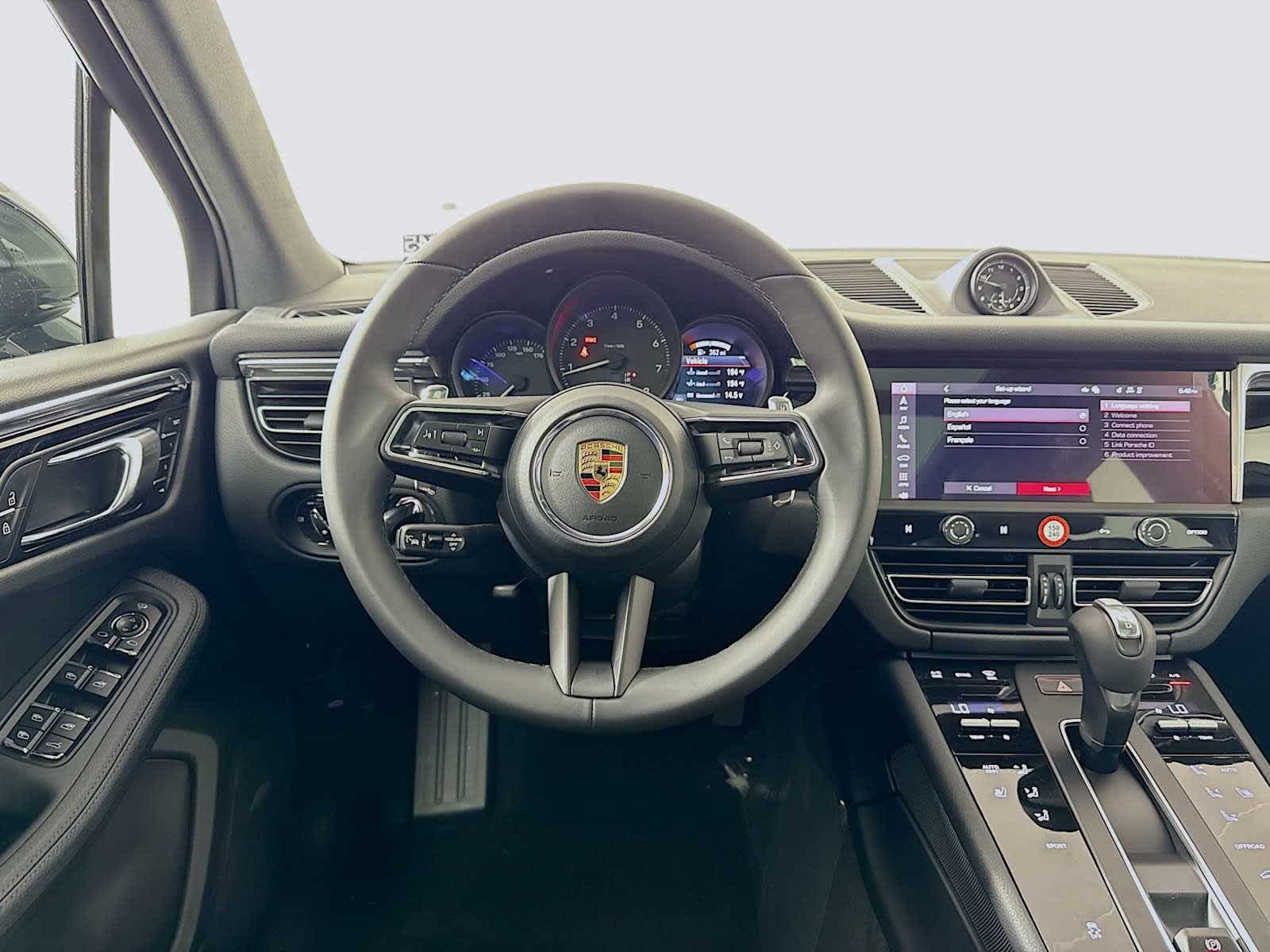 Thumbnail: 2026 Porsche Macan - 18