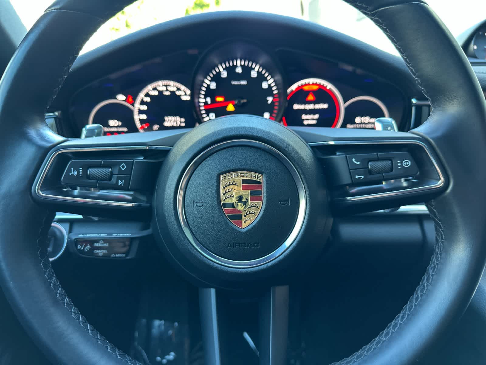 Thumbnail: 2021 Porsche Panamera - 25