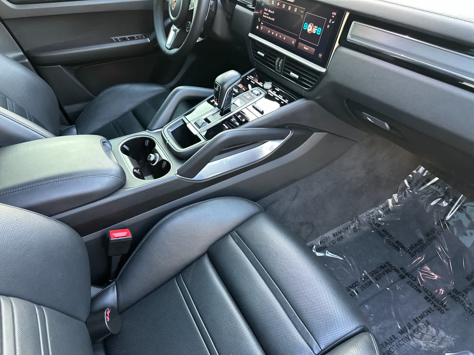Thumbnail: 2023 Porsche Cayenne - 17