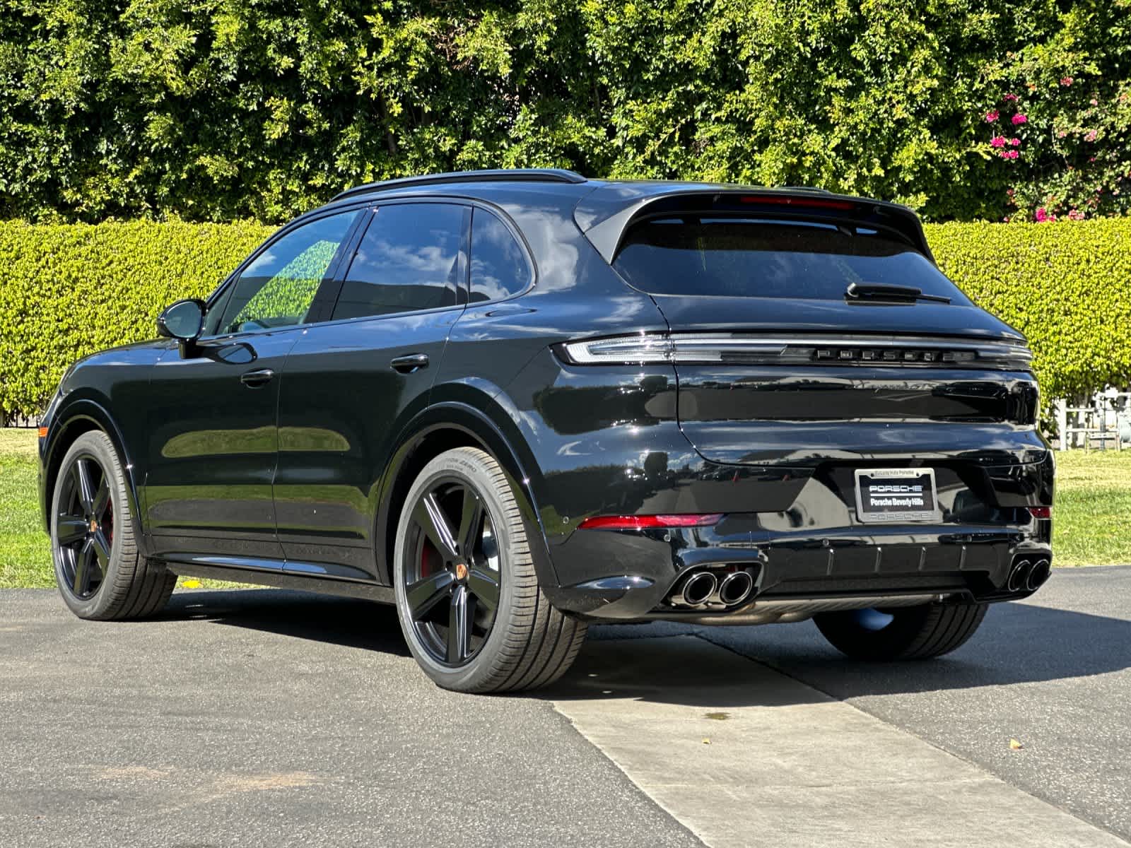 Thumbnail: 2026 Porsche Cayenne - 3