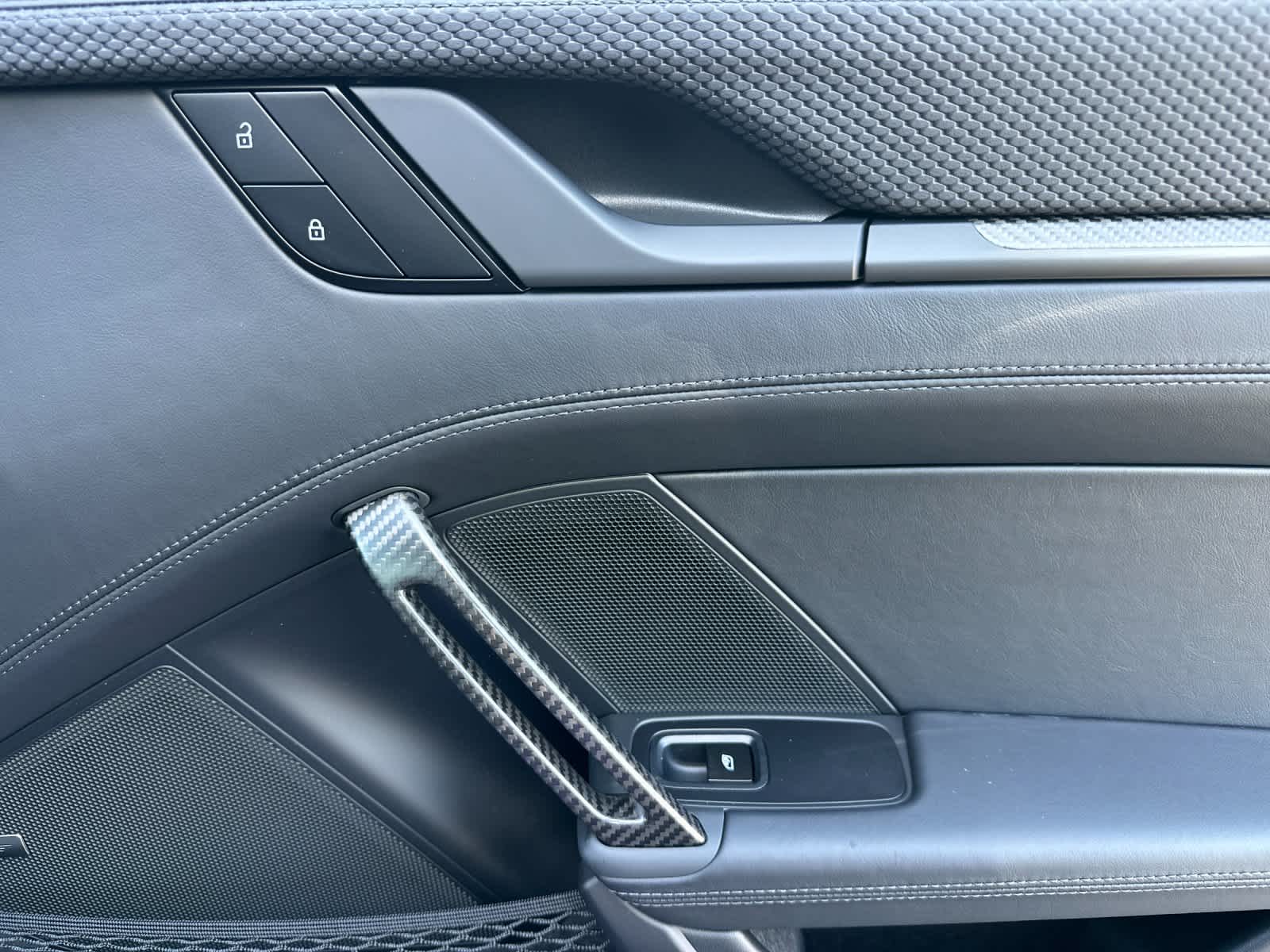 Thumbnail: 2026 Porsche 911 - 14